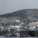 Aux Coeurs De La Vallee Apartment