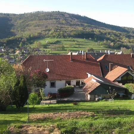 Aux Coeurs De La Vallee Апартаменты *